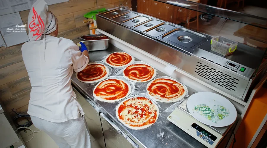 تجهيز مطعم بيتزا